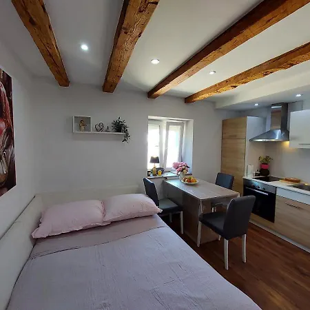 Apartment Mexicana Pink *