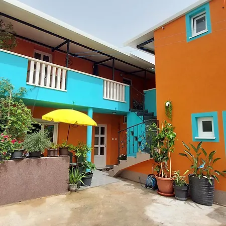 Apartment Mexicana Pink