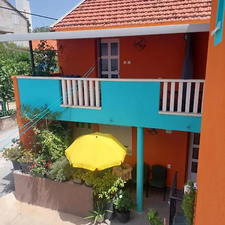 Apartment Mexicana Pink