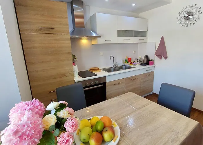 Mexicana Pink Apartment